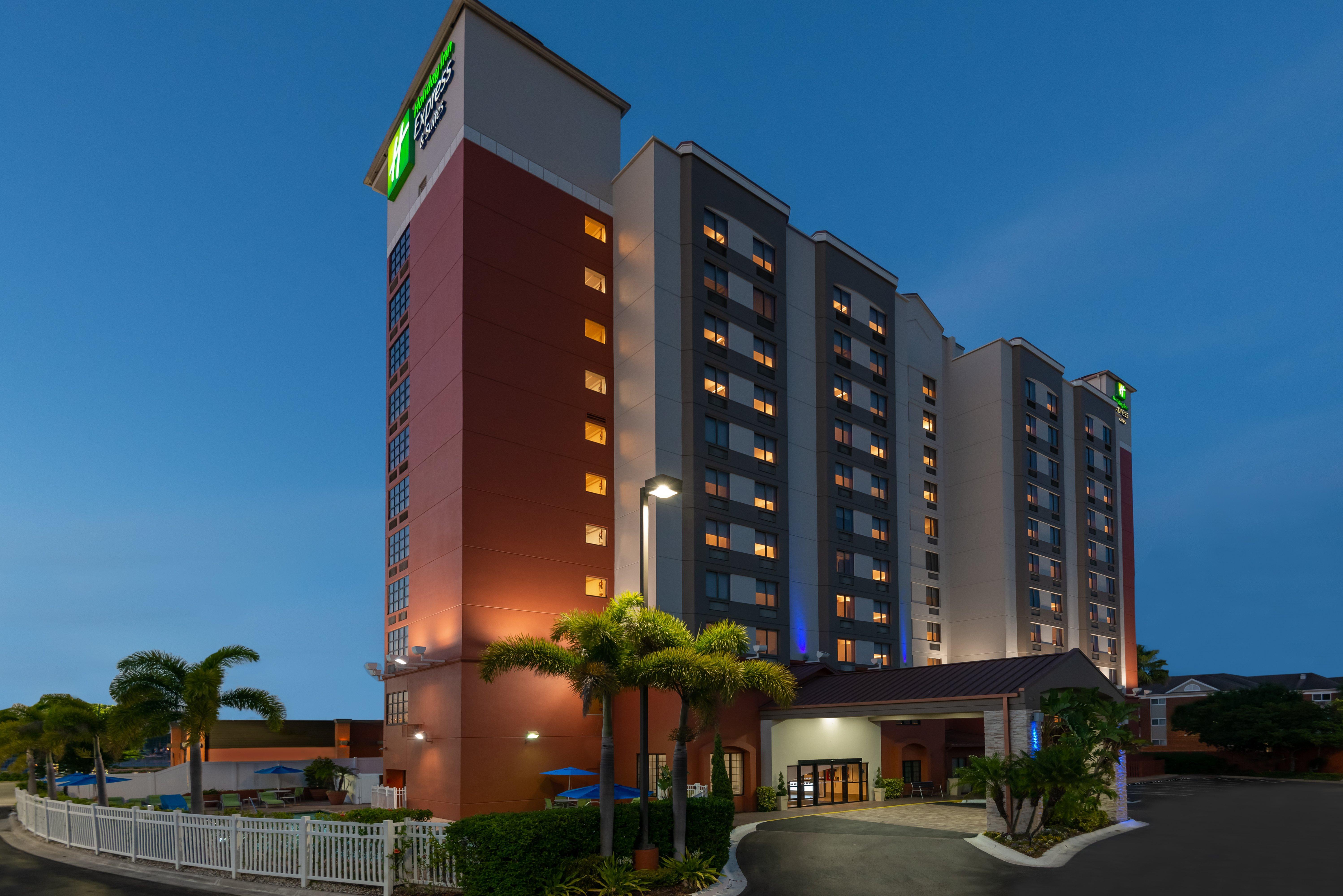 Holiday Inn Express & Suites - Nearest Universal Orlando By Ihg Buitenkant foto