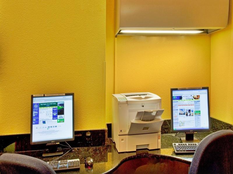 Holiday Inn Express & Suites - Nearest Universal Orlando By Ihg Buitenkant foto