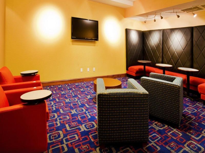 Holiday Inn Express & Suites - Nearest Universal Orlando By Ihg Buitenkant foto